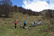 58 A sx per Baita Cancervo, noi a dx per Monte Cancervo